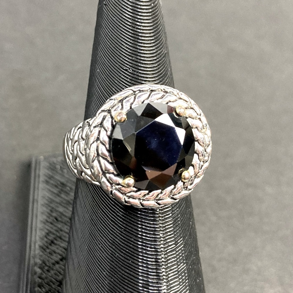Silver-tone ring with black faceted crystal Sz 6.5